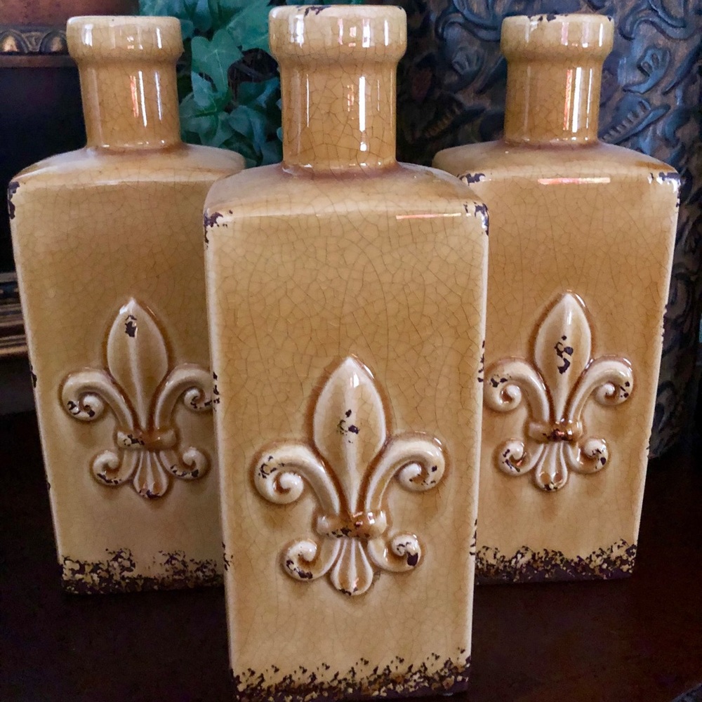 Fleur-de-lis ⚜️ decorative jars